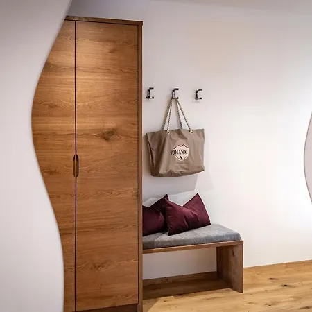 Aparthotel Krahof Dolomites - Urlaub Auf Dem Bauernhof Castelrotto