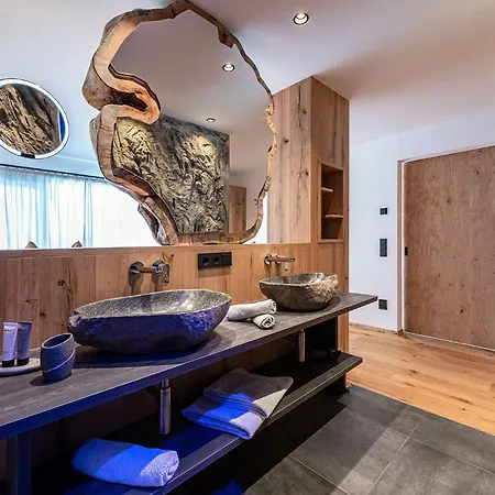 Krahof Dolomites - Urlaub Auf Dem Bauernhof Aparthotel Castelrotto
